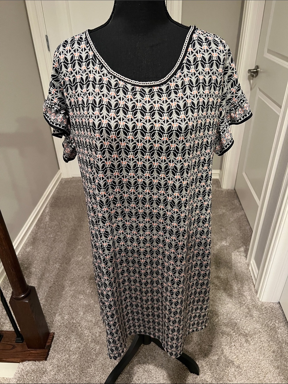 MAX Studio Black, White and Pink Geometric Midi Dress Size 1X